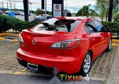 Vendo un carro Mazda Mazda 3 2010 excelente llámama para verlo