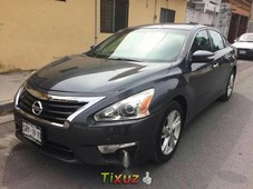 Vendo un Nissan Altima