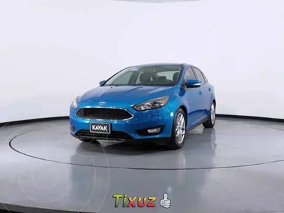 Ford Focus SE Luxury Aut