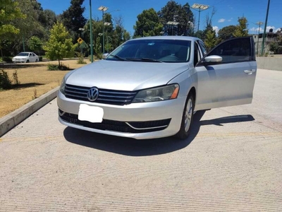 Volkswagen Passat 2.5 Confortline At