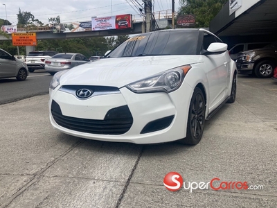 Hyundai Veloster 2013