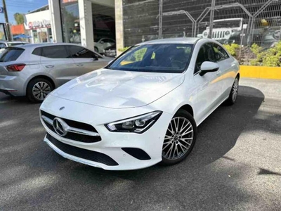 Mercedes Benz CLA 200