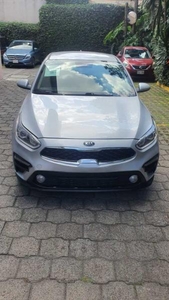 Kia Forte 2.0 L Mt