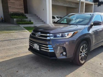 Toyota Highlander 3.5 Limited Panoramic Roof At