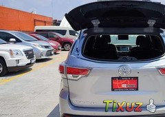 Toyota Highlander 2016 impecable en Tlalnepantla