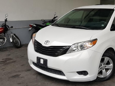 Toyota Sienna 5p CE V6/3.5 Aut