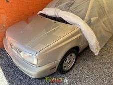1999 Volkswagen Golf inmaculado