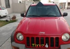 Carro Jeep Liberty 2003 en buen estadode único propietario en excelente estado