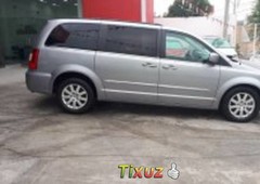 Chrysler Town Country 2013 impecable