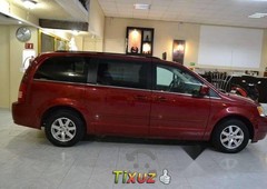 CHRYSLER TOWN COUNTRY IMPECABLE