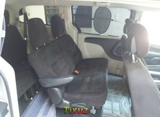 Chrysler Town country LX 2014