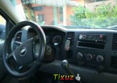 Coche impecable Chevrolet Silverado con precio asequible