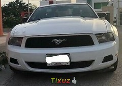 Ford Mustang V6 2011