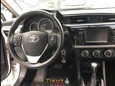 Hermoso Toyota Corolla le 2015