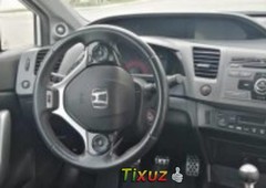 Precio de Honda Civic 2012