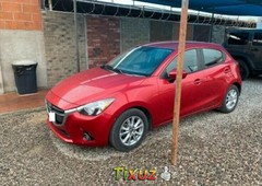 Quiero vender inmediatamente mi auto Mazda Mazda 2 2016 muy bien cuidado
