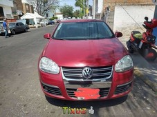 Se vende un Volkswagen Bora 2006 por cuestiones económicas