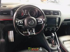 Un carro Volkswagen Jetta 2016 en Zapopan
