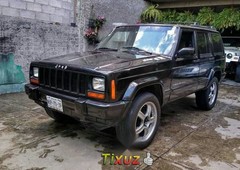 Urge Un excelente Jeep Cherokee 2001 Automático vendido a un precio increíblemente barato en Tláhu