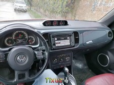 VW Beetle 2013 turbo rojo