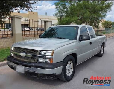 Chevrolet Silverado 2004 americana