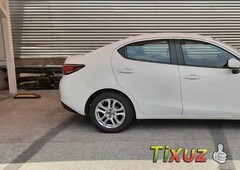 Se vende urgemente Toyota Yaris 2016 en Azcapotzalco