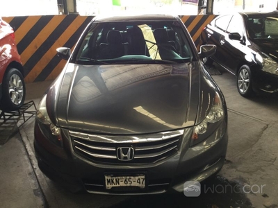 Honda Accord 4p EX Sedán L4/2.4 Aut