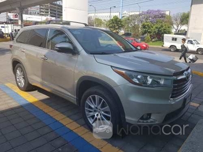 Toyota Highlander 5p LE V6/3.5 Aut