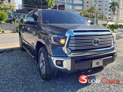 Toyota Tundra Crewmax Limited 2014