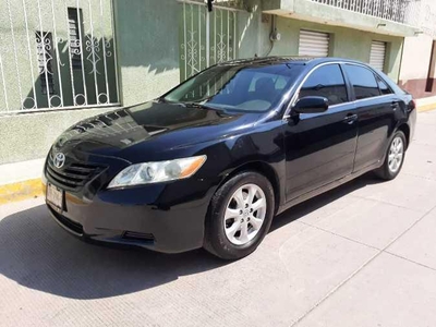 Toyota Camry 2.4 Le Mt