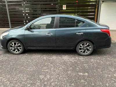 Nissan Versa 1.6 Exclusive Navi At