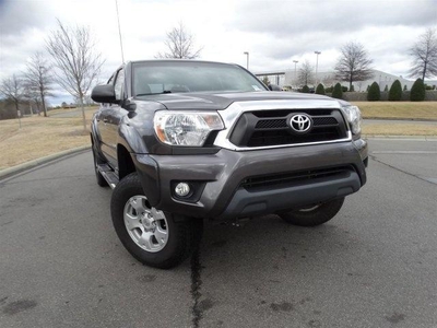 TOYOTA TACOMA 2015