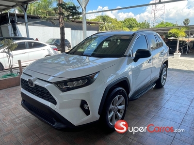 Toyota RAV4 LE 2019