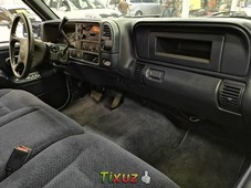 Chevrolet Suburban 1998 impecable en Tlalpan