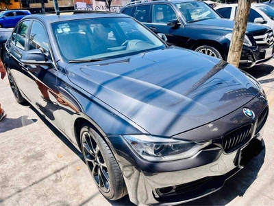 BMW Serie 3 3.0 335ia Luxury Line At