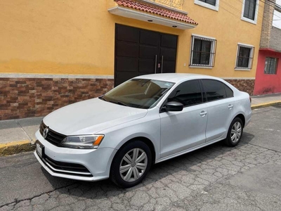 Volkswagen Jetta 2.0 L4 Mt