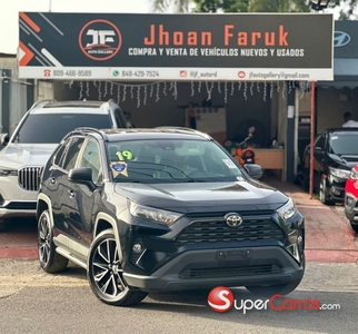 Toyota RAV4 LE 2019