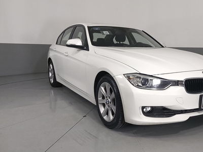 Bmw Serie 3 2.0 320IA Sedan 2014