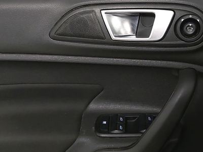 Ford Fiesta SE HB AT Hatchback 2016