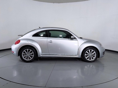 Volkswagen Beetle 2.5 SPORTLINE MT Hatchback 2016