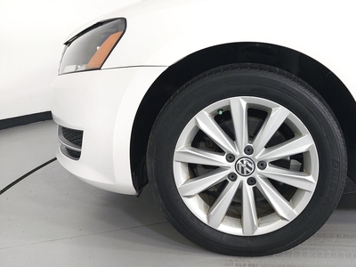 Volkswagen Passat 2.5 COMFORTLINE TIPTRONIC Sedan 2015
