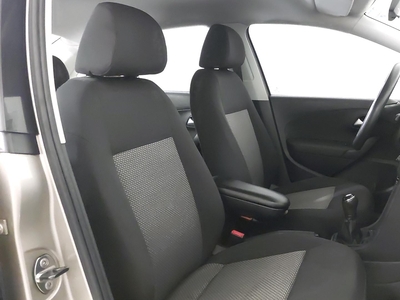 Volkswagen Vento 1.6 COMFORTLINE MT Sedan 2016