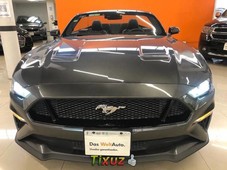 Auto Ford Mustang 2020 de único dueño en buen estado
