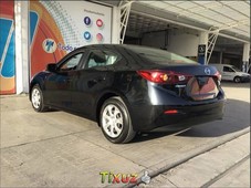 Auto Mazda 3 2016 de único dueño en buen estado