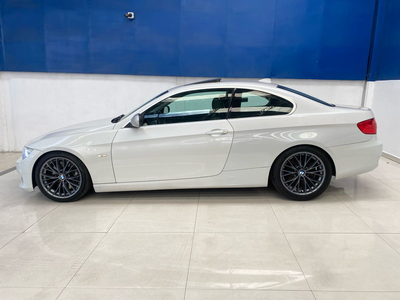 BMW Serie 3 3.0 335i Coupe Edition Exclusive At