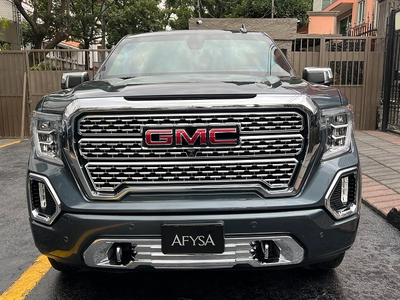 GMC Sierra 6.2 Denali Dvd At