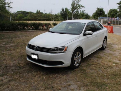 Volkswagen Jetta 2.5 Style Active Mt