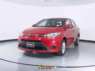 Toyota Yaris Sedán Core