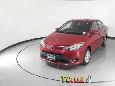 Toyota Yaris Sedán Core