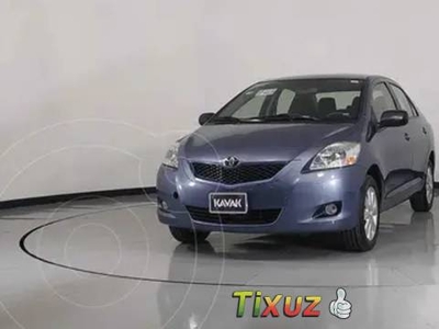 Toyota Yaris Sedán Premium Aut